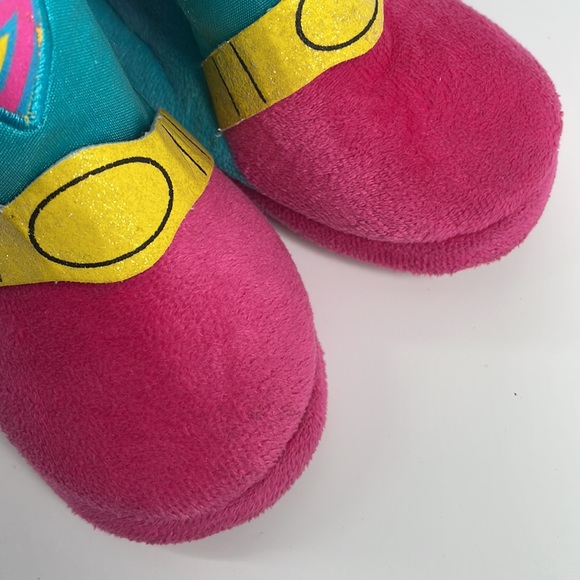HOST PICK-   Super Girl Toddler Slippers Blue/Pink Size 5/6 - Picture 7 of 11